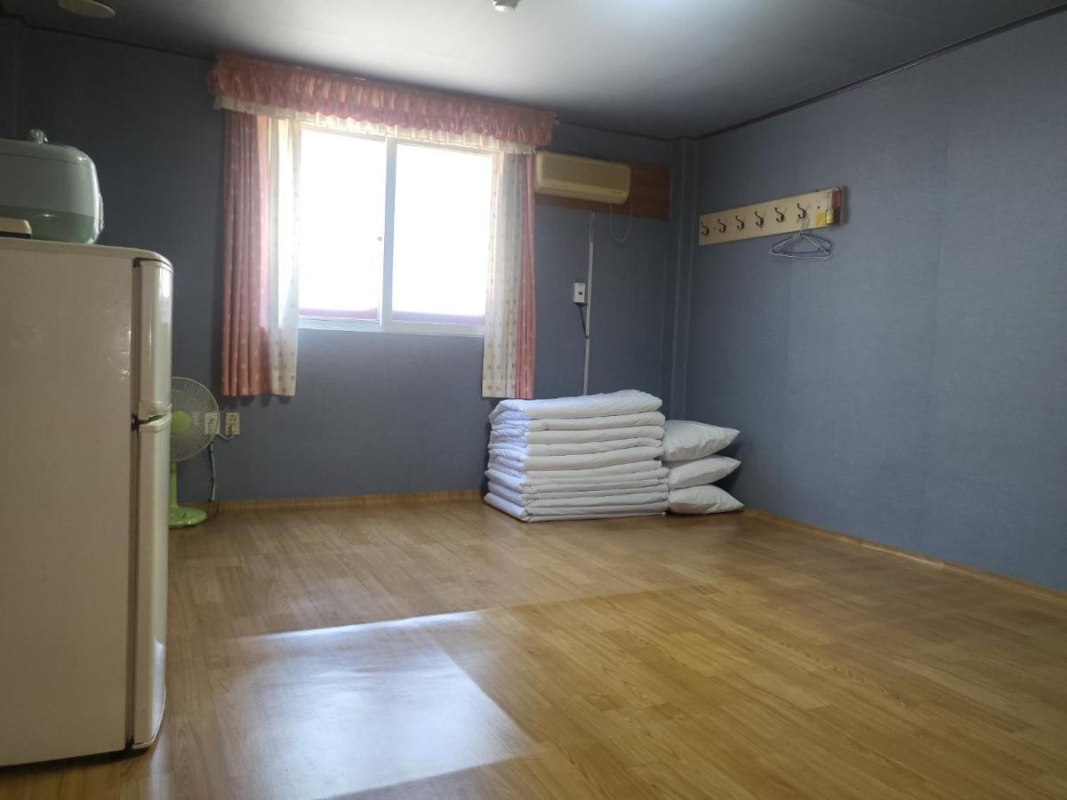 Motel Songwol Park Sokcho Esterno foto
