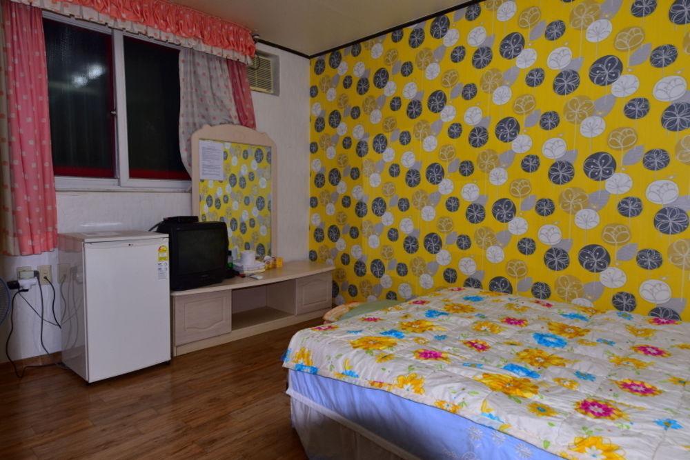 Motel Songwol Park Sokcho Esterno foto